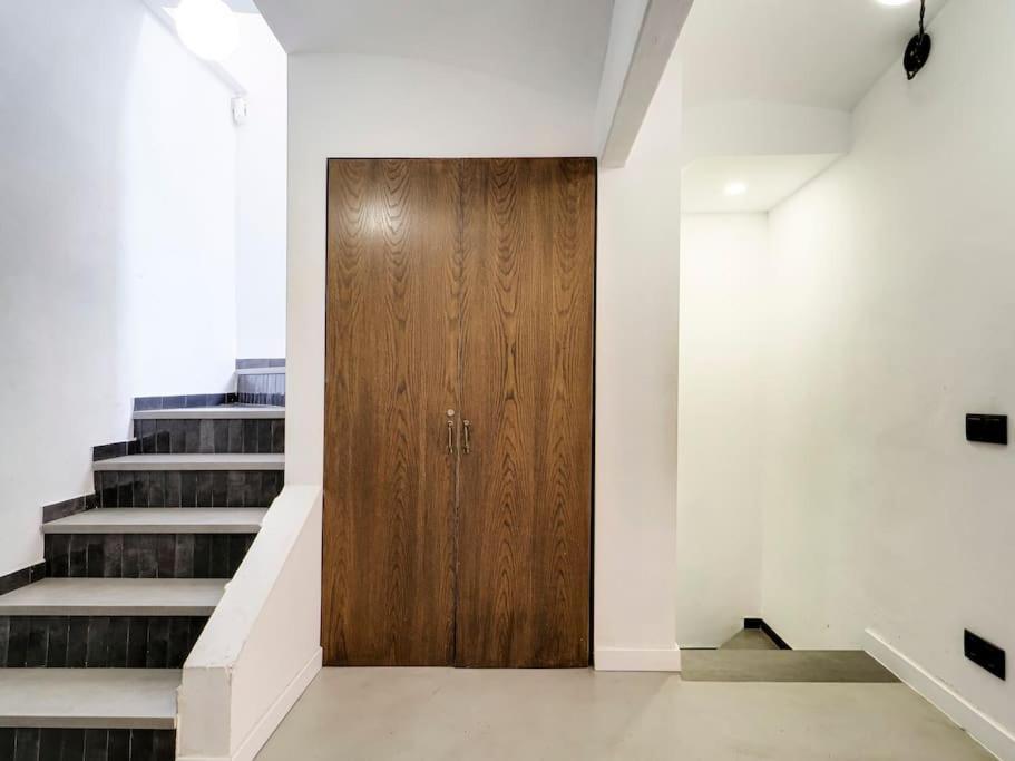 Casa Maria Townhouse- Terrace-4 Bedrooms L'Hospitalet de Llobregat Exterior foto
