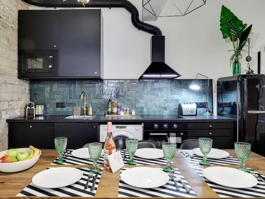 Casa Maria Townhouse- Terrace-4 Bedrooms L'Hospitalet de Llobregat Exterior foto